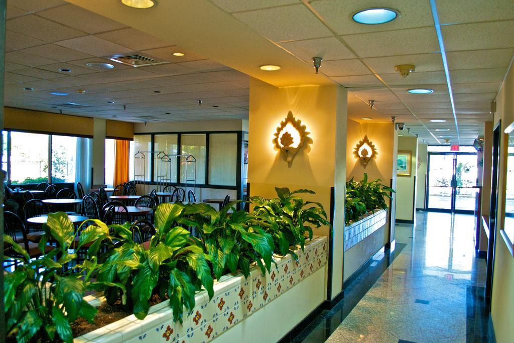 Eurotel Inn Мейтленд Экстерьер фото